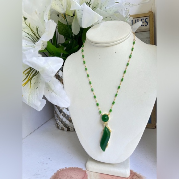 NECKLACES - Picture 8 of 15